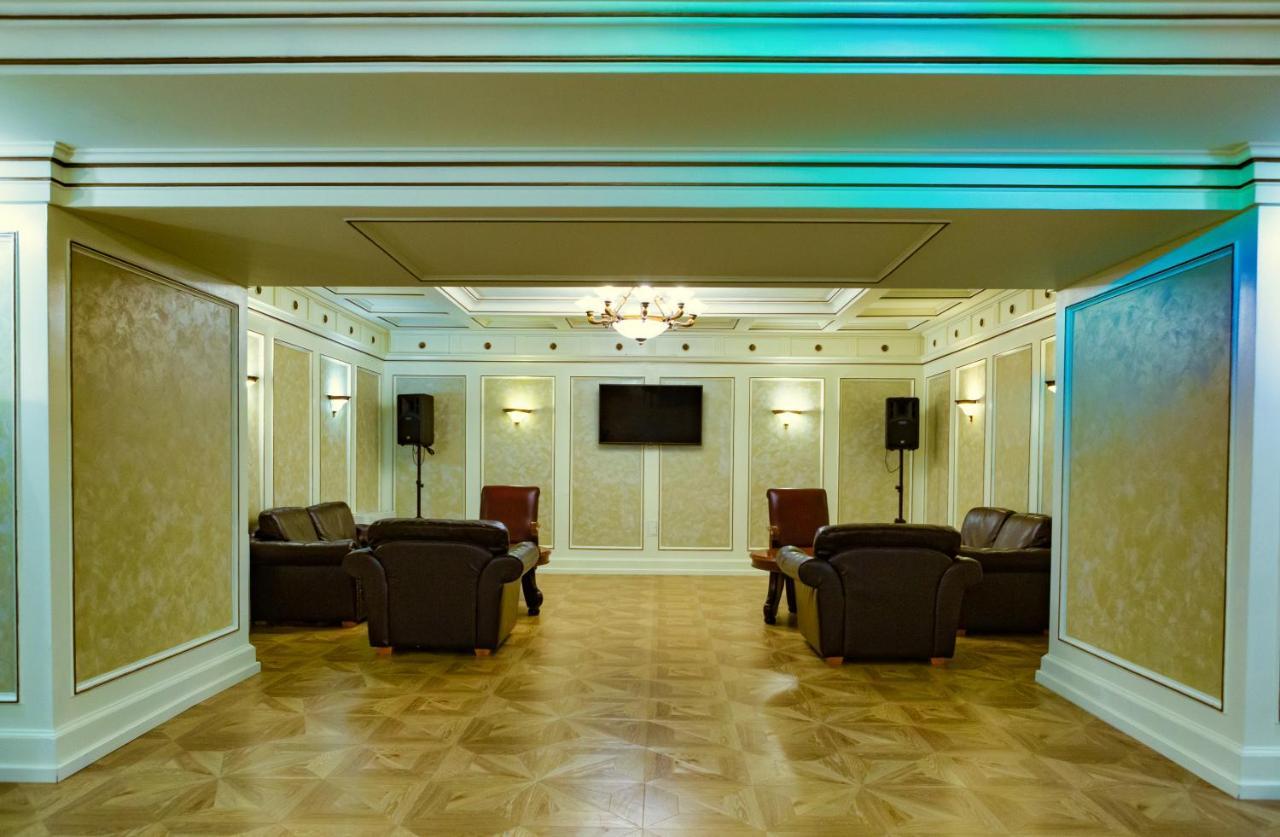 Park Hotel Kokshetau Shchūchīnsk Kültér fotó