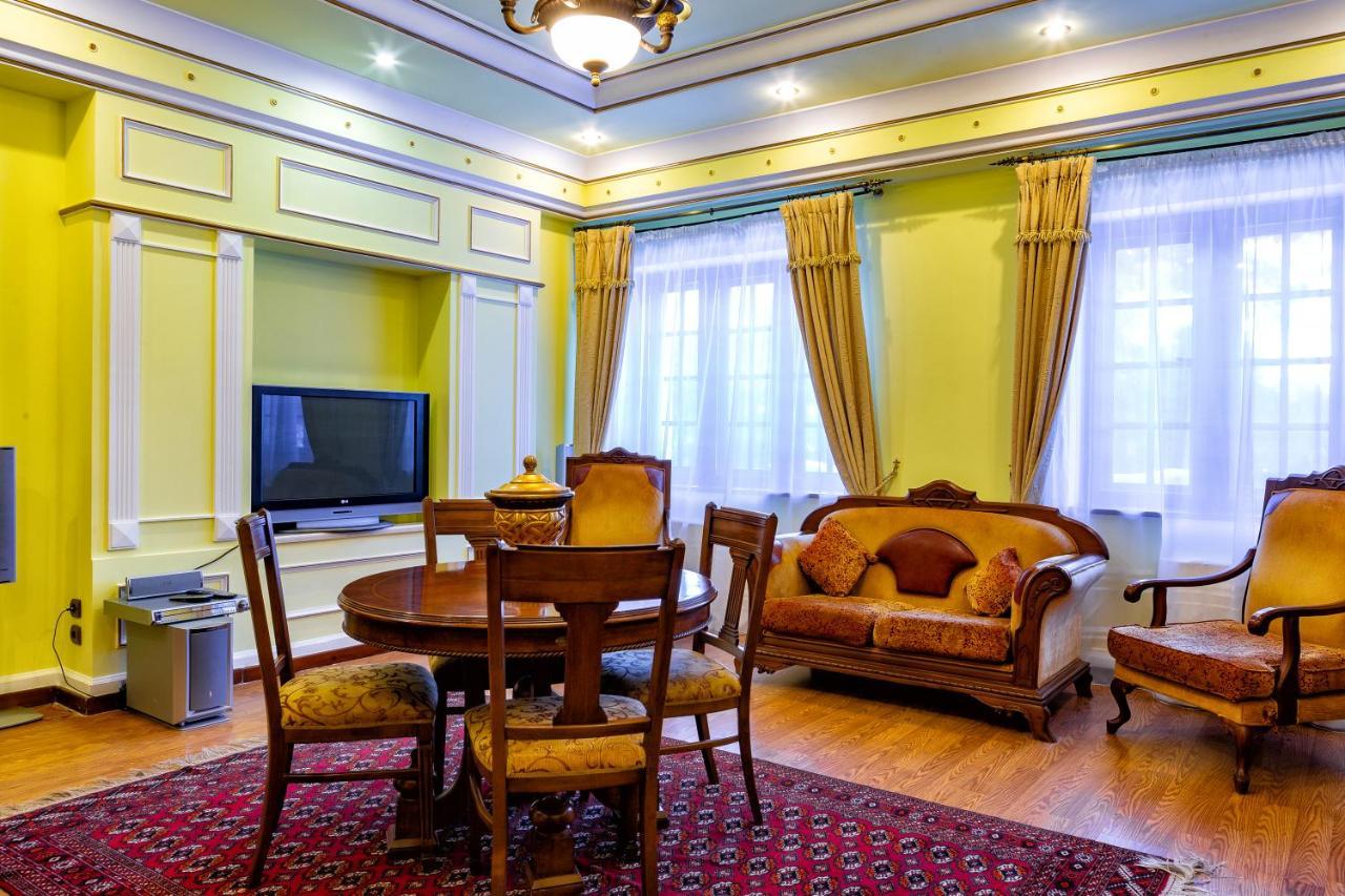 Park Hotel Kokshetau Shchūchīnsk Kültér fotó