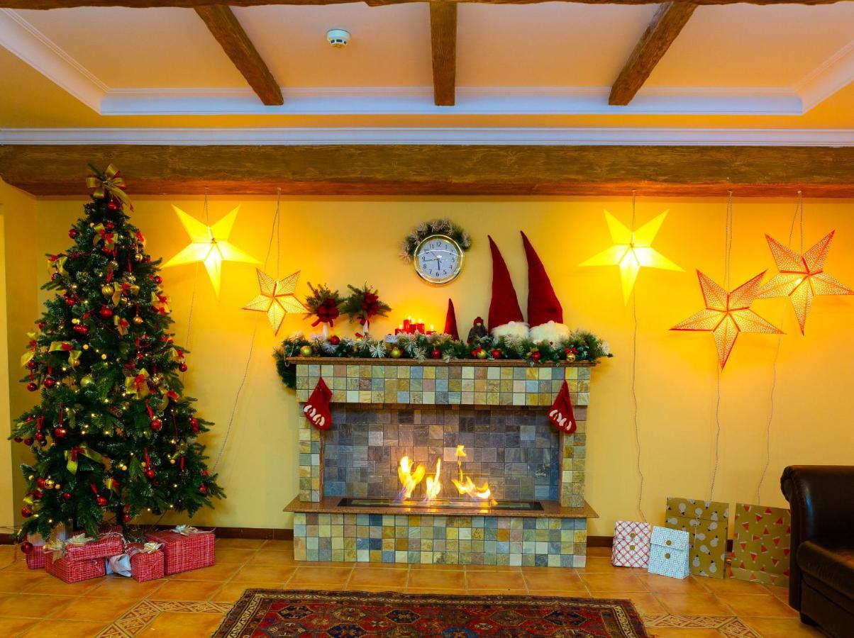 Park Hotel Kokshetau Shchūchīnsk Kültér fotó
